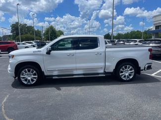 Used 2023 Chevrolet Silverado 1500 High Country w/ High Country Premium Package AWD/4WD video 2