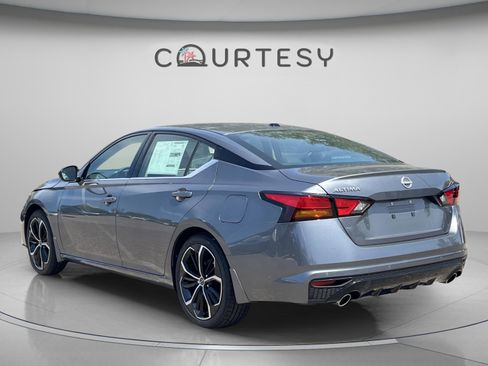 New 2026 Nissan Altima 2.5 SR FWD image 4