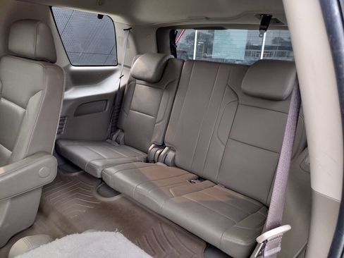 Used 2018 Chevrolet Tahoe Premier AWD/4WD image 11