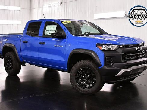 New 2026 Chevrolet Colorado Trail Boss AWD/4WD image 1