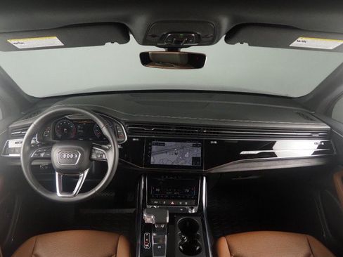 Used 2023 Audi Q7 2.0T Premium Plus w/ Premium Plus Package AWD/4WD image 3