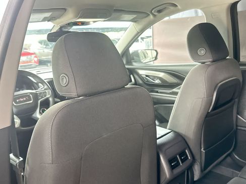 Used 2023 GMC Terrain SLE w/ Driver Convenience Package FWD image 23
