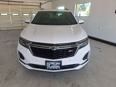 Used 2022 Chevrolet Equinox RS FWD image 2