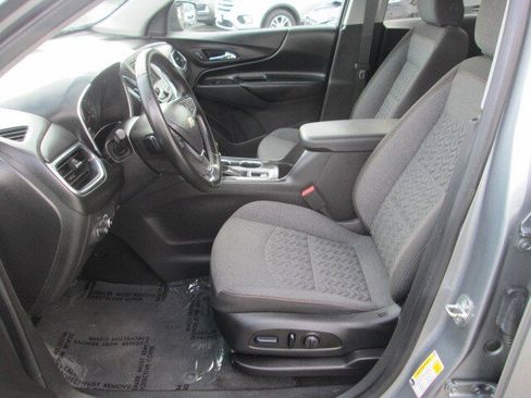Used 2023 Chevrolet Equinox LT w/ Driver Convenience Package AWD/4WD image 10