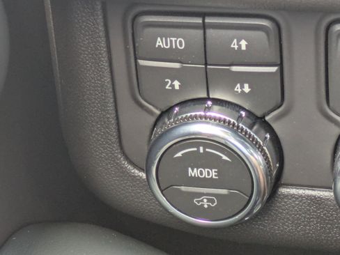 New 2026 GMC Yukon AT4 image 31