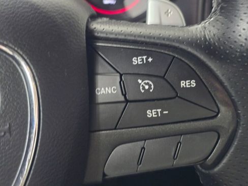 Used 2017 Dodge Charger R/T w/ Blacktop Package image 25