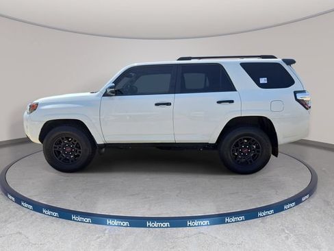 Used 2021 Toyota 4Runner Venture w/ Moonroof Package AWD/4WD image 9