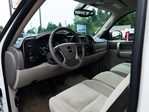Used 2008 GMC Sierra 1500 SLE w/ Power Pack Plus RWD image 16