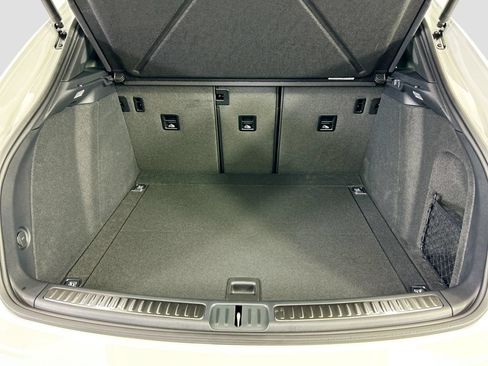 Used 2026 Porsche Macan AWD/4WD image 29