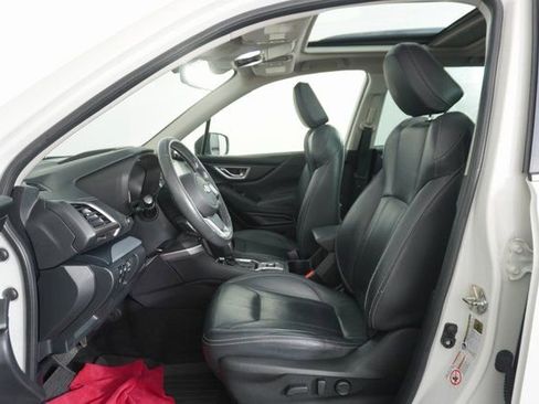 Used 2020 Subaru Forester Limited image 19