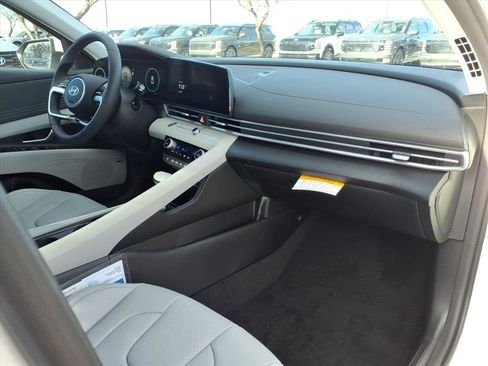 New 2026 Hyundai Elantra Limited w/ Cargo Package image 6