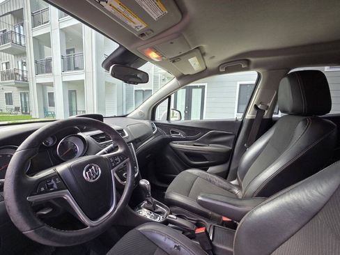 Used 2014 Buick Encore FWD image 33