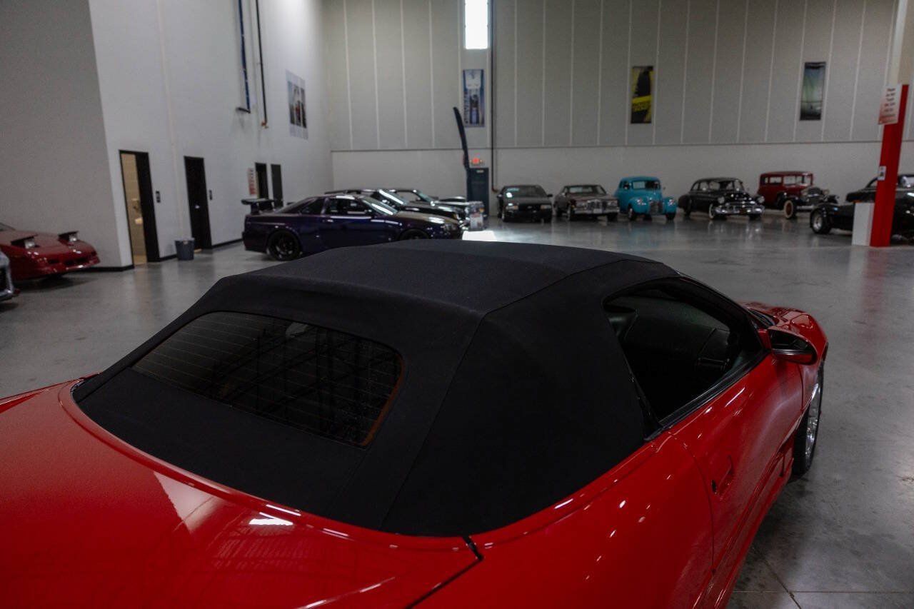 Used 2002 Chevrolet Camaro Z28 w/ SS Performance/Appearance Pkg RWD image 31