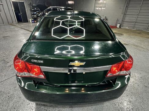 Used 2014 Chevrolet Cruze LS image 3