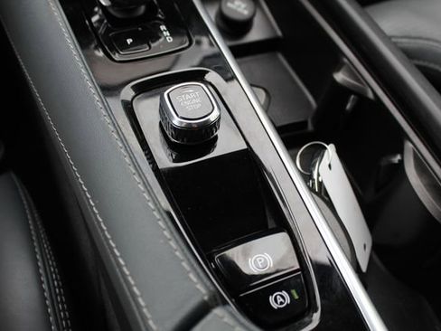Certified 2023 Volvo XC90 T8 Ultimate AWD/4WD image 29