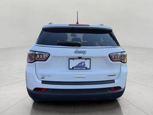 Used 2023 Jeep Compass Latitude w/ Mopar Graphics Package AWD/4WD image 26