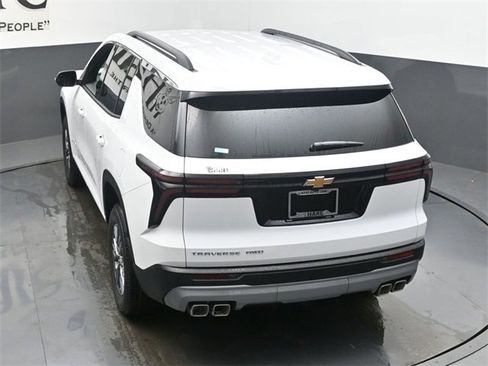 New 2026 Chevrolet Traverse LT w/ LPO, Floor Liner Package image 36