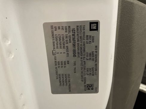 Used 2017 GMC Savana 2500 RWD image 21