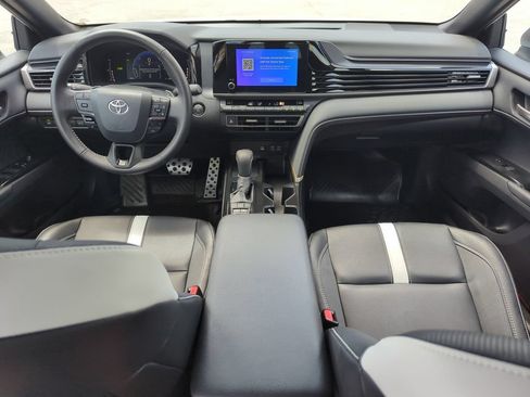 Used 2026 Toyota Camry SE w/ Convenience Package FWD image 14