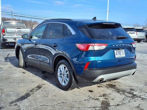 Used 2020 Ford Escape SE image 29