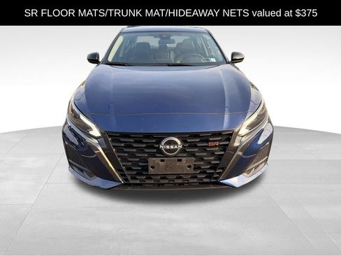 Used 2024 Nissan Altima 2.5 SR FWD image 2