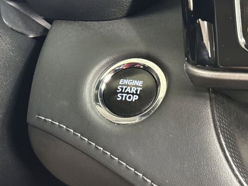 Used 2023 Toyota Highlander LE image 35