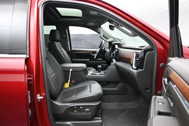 Used 2024 GMC Sierra 1500 Denali w/ Technology Package AWD/4WD image 29