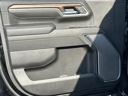 Certified 2025 Chevrolet Silverado 3500 High Country w/ High Country Premium Package image 11