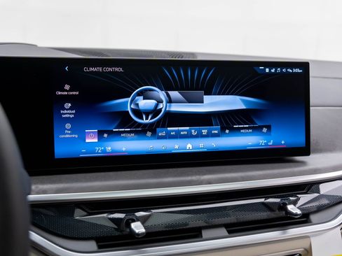 New 2026 BMW X5 xDrive40i w/ M Sport Package image 25