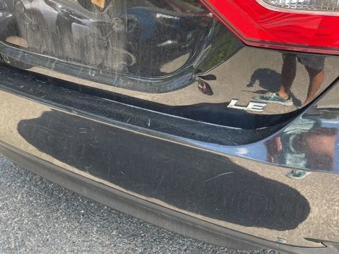 Used 2018 Toyota Camry LE FWD image 38
