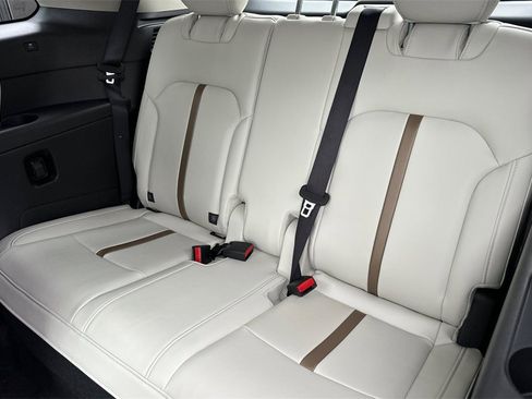 New 2026 MAZDA CX-90 3.3 Turbo w/ Premium Plus Pkg image 16