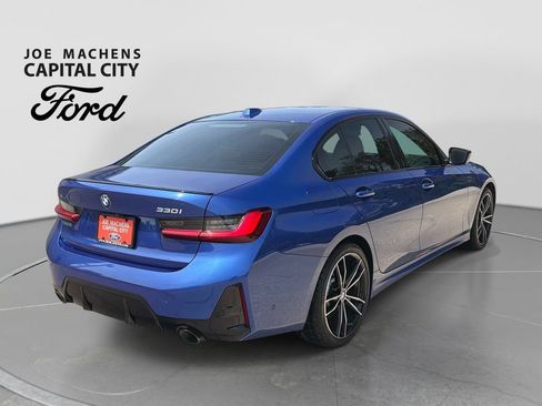 Used 2023 BMW 330i xDrive Sedan w/ M Sport Package AWD/4WD image 5