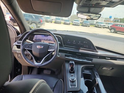 Used 2023 Cadillac Escalade Sport w/ LPO, ONYX Package AWD/4WD image 21
