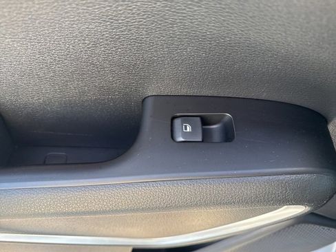 Used 2023 Kia Soul LX w/ LX Technology Package image 38