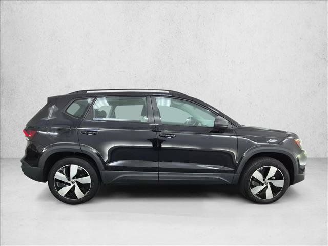 Used 2025 Volkswagen Taos S AWD/4WD image 4