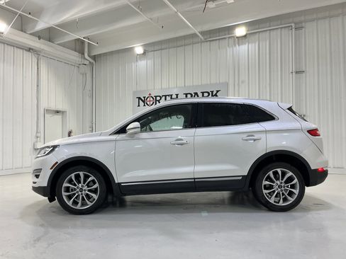 Used 2017 Lincoln MKC Select w/ Select Plus Package image 19