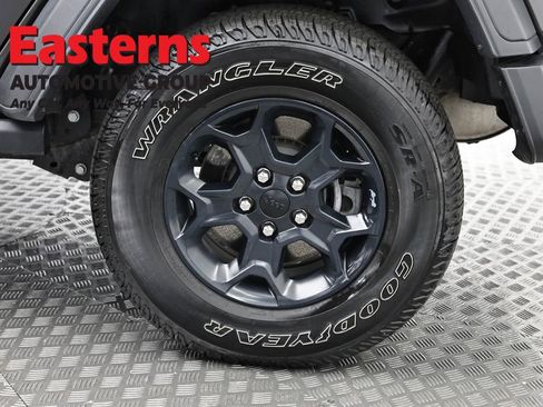 Used 2023 Jeep Wrangler Unlimited w/ 8.4" Radio Group AWD/4WD image 33