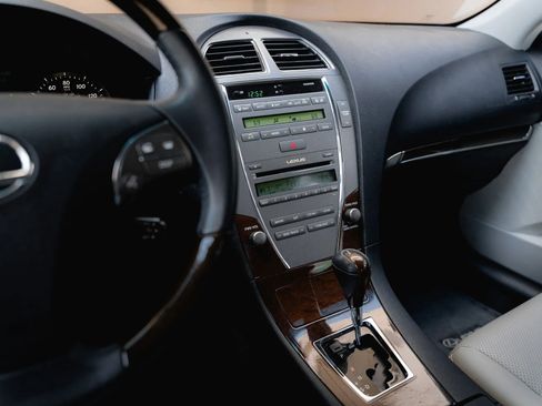 Used 2010 Lexus ES 350 ES 350 Sedan 4D image 48