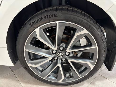 Used 2021 Toyota Corolla SE w/ Carpet Mat Package (TMS) image 11