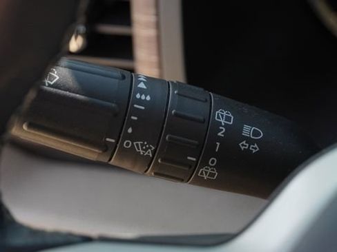 Used 2024 Ford Expedition Limited AWD/4WD image 32