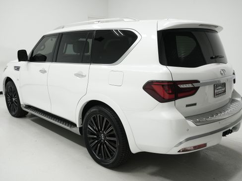 Used 2019 INFINITI QX80 Limited w/ All-Season Package image 6