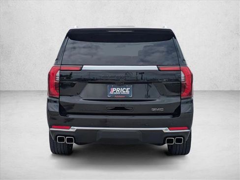 Used 2025 GMC Yukon XL Denali w/ Denali Reserve Package image 6