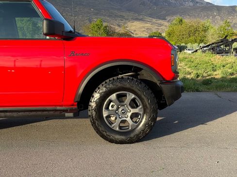 Used 2021 Ford Bronco Big Bend image 3