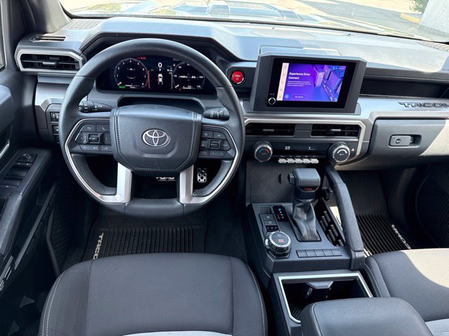 Used 2025 Toyota Tacoma TRD Sport AWD/4WD image 14
