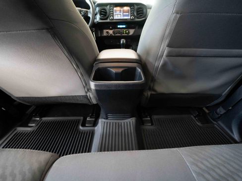 Used 2022 Toyota Tacoma SR AWD/4WD image 22
