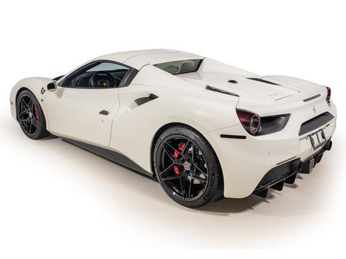 Used 2017 Ferrari 488 Spider RWD image 13