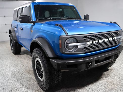 Used 2022 Ford Bronco Badlands AWD/4WD image 5