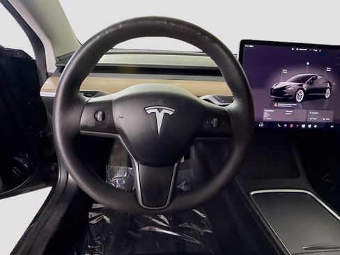 Used 2022 Tesla Model 3 image 13