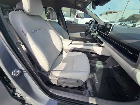 Used 2024 Hyundai Ioniq 6 SEL image 11