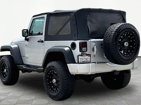 Used 2008 Jeep Wrangler X AWD/4WD image 4
